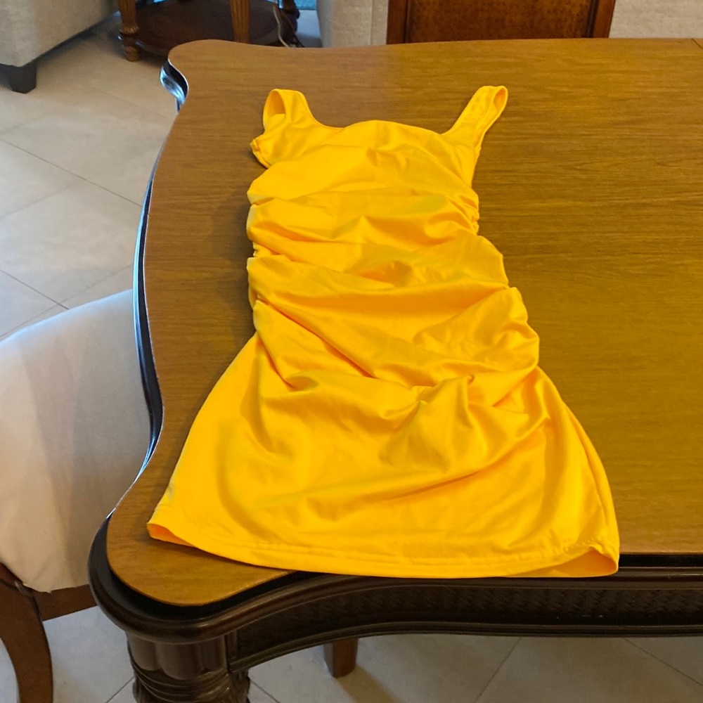 Antares’s bodycon short dress